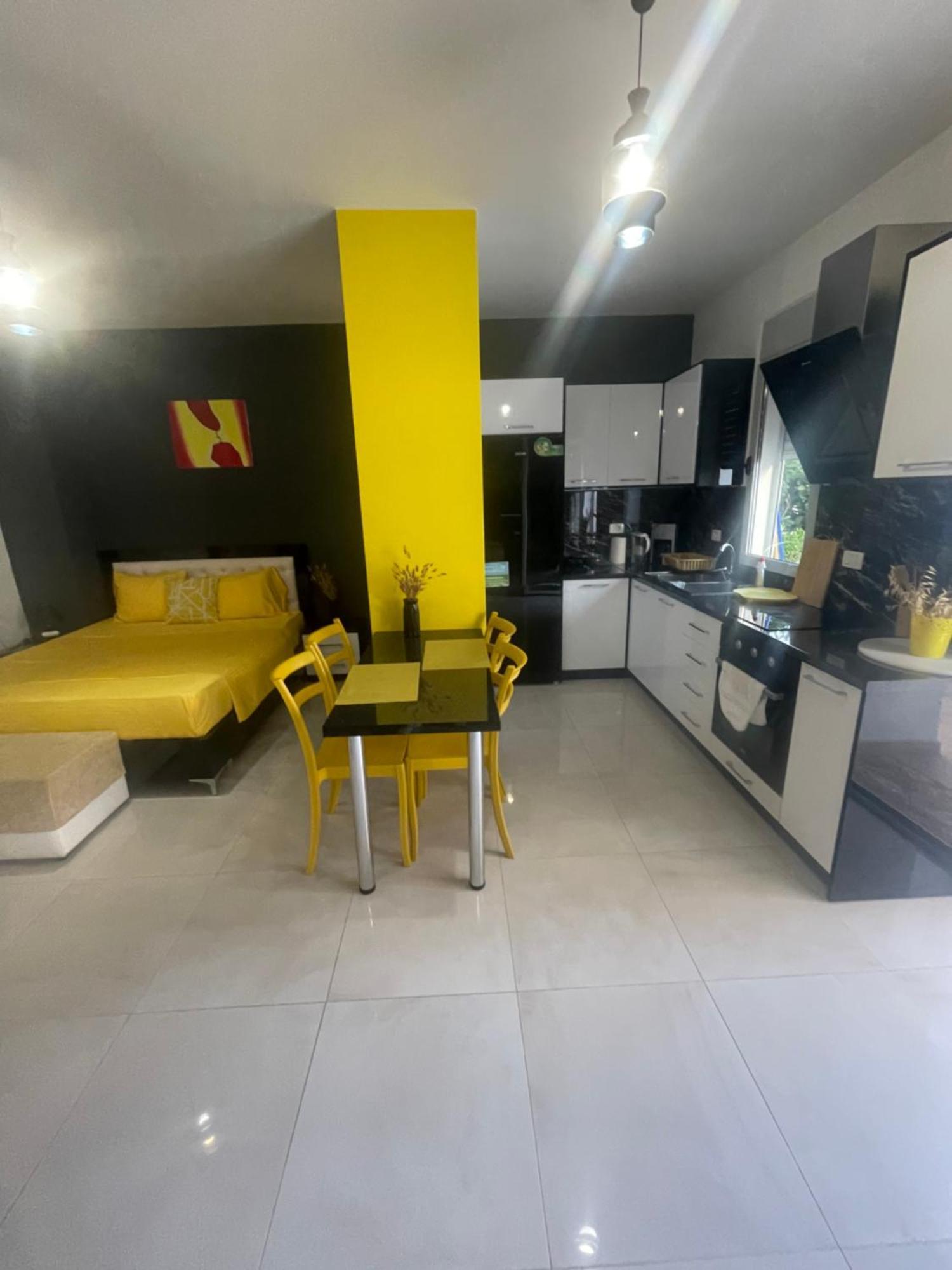 Marsela Gurma Apartments Sarandë Eksteriør bilde