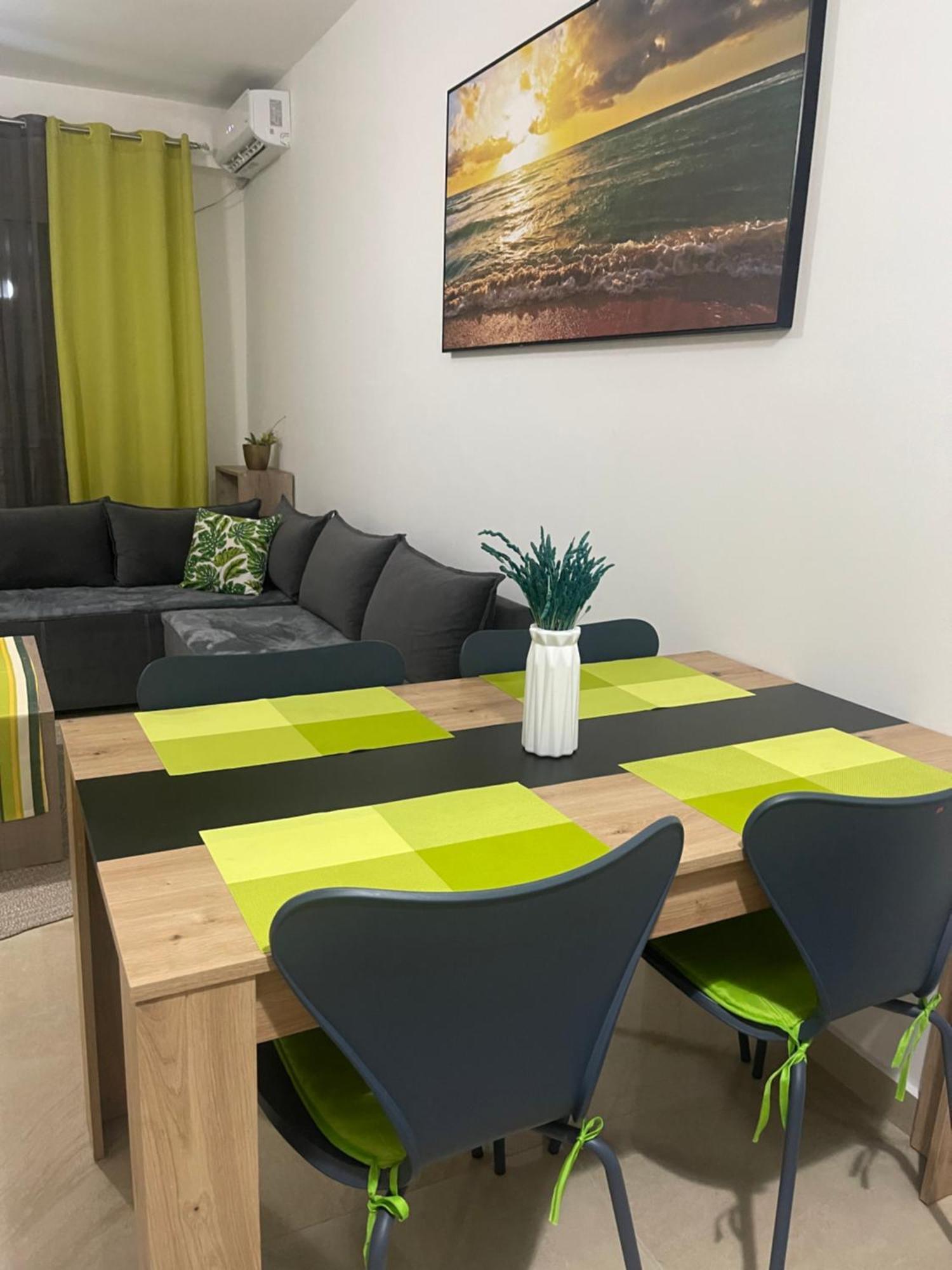 Marsela Gurma Apartments Sarandë Eksteriør bilde
